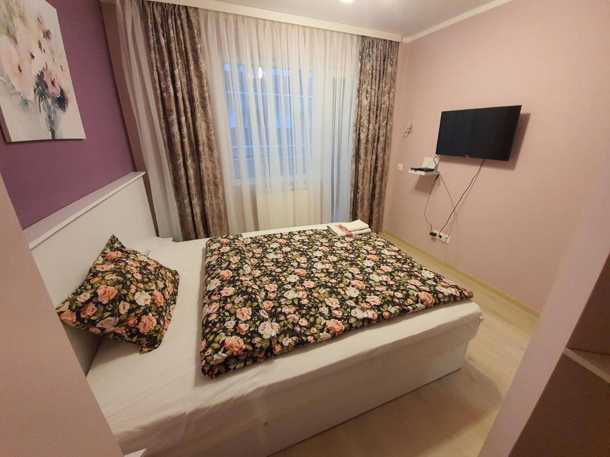 Guest Narodno Horo Apartment *